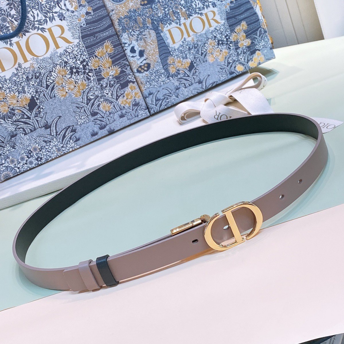 Dior 30 Montaigne Reversible 20MM Belt in Grey and Black Calfskin High Quality Replica