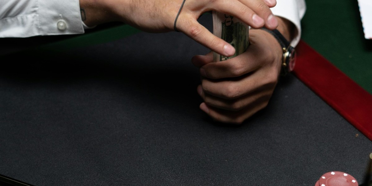 Gambling and Technology: How Innovation Is Changing the Industry